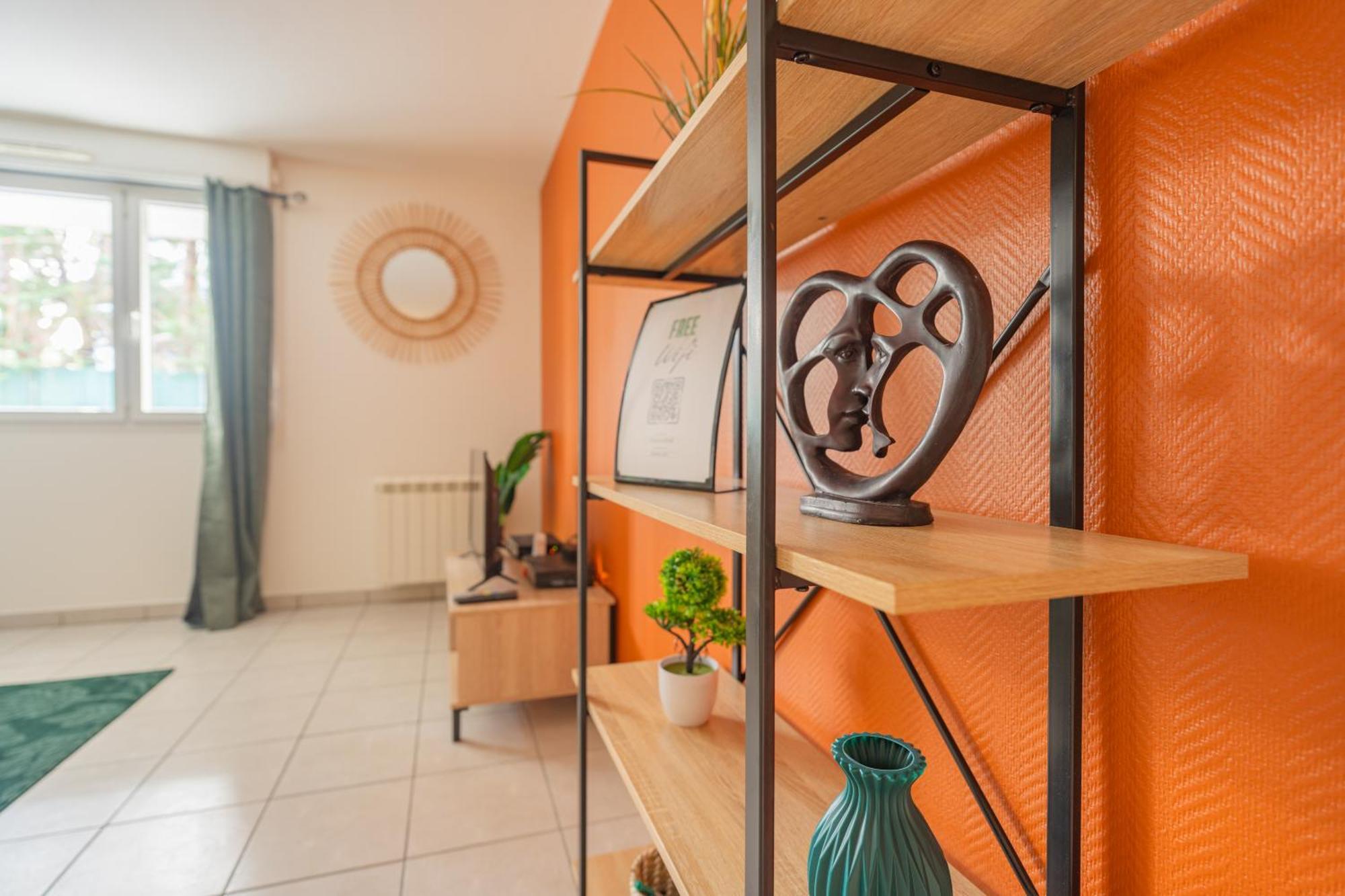 Appartement Tout Equipe A 3 Min Gare Annemasse - Ideal Famille Ou Pro - Parking Inclus Ville-la-Grand Luaran gambar